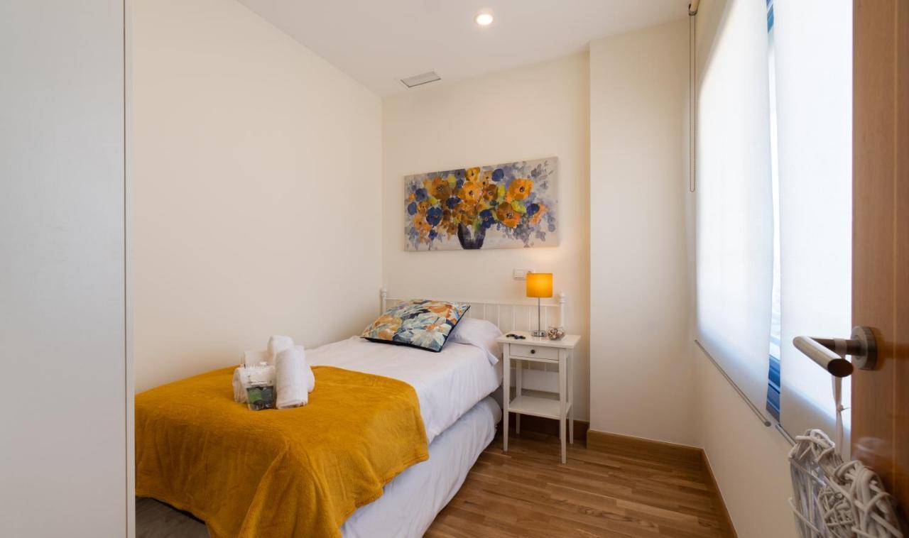 Malaga Centro Maria Zambrano Apartment Екстериор снимка